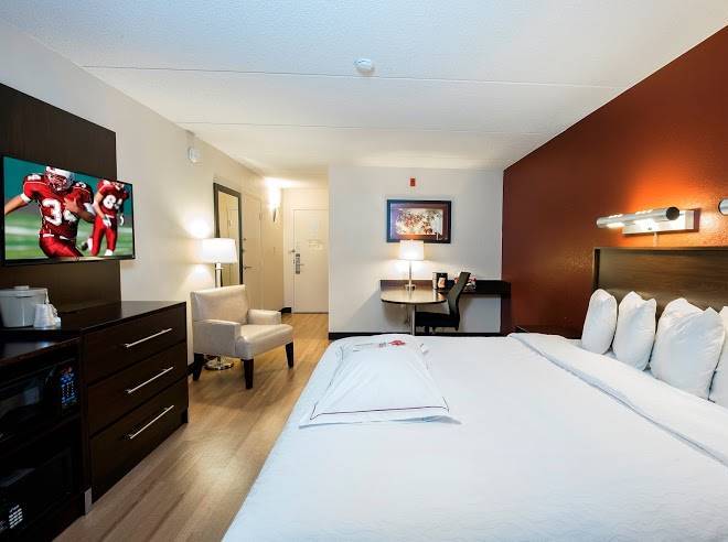 Red roof plus+ boston woburn burlington