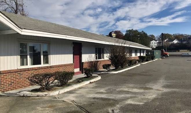 Town line inn motel