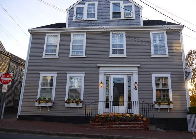 Regatta inn