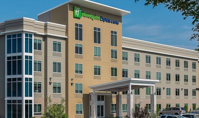 Holiday Inn Express & Suites Norwood Boston Area Image