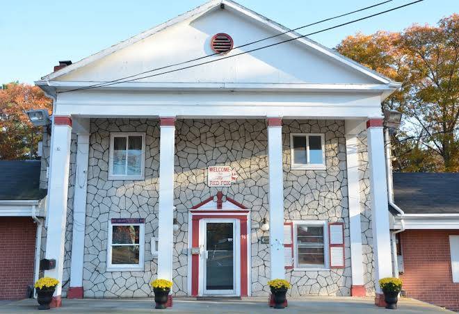 Red fox motel