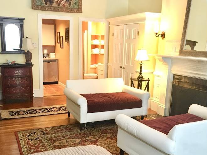 Back bay suites