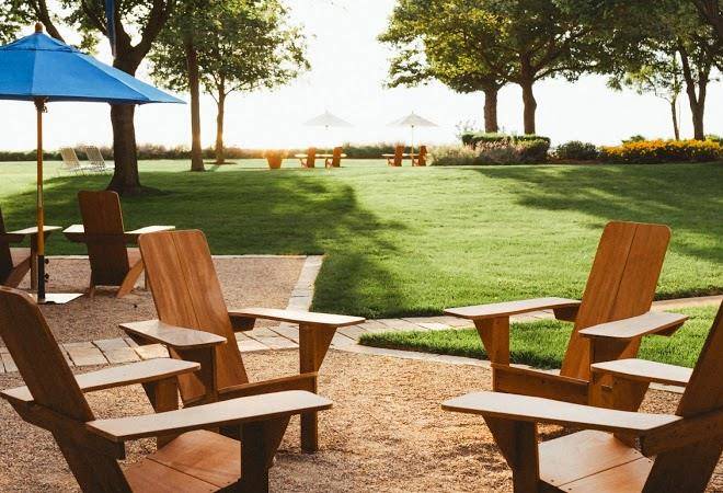 Lake shore resort