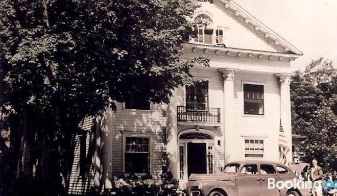 Maplewood hotel