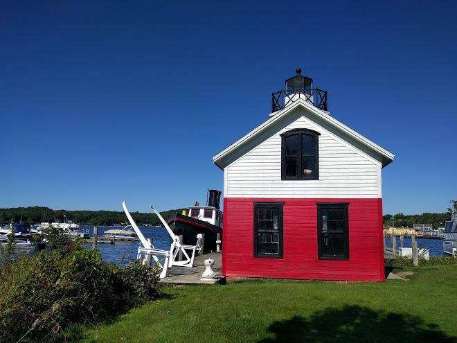 Sea suites boat & breakfast llc