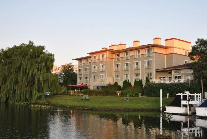 The harbor grand