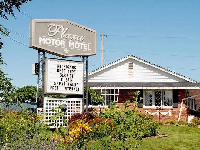 Plaza motor motel