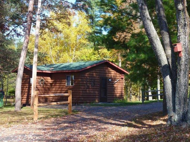 Edgewater resort country log cabins