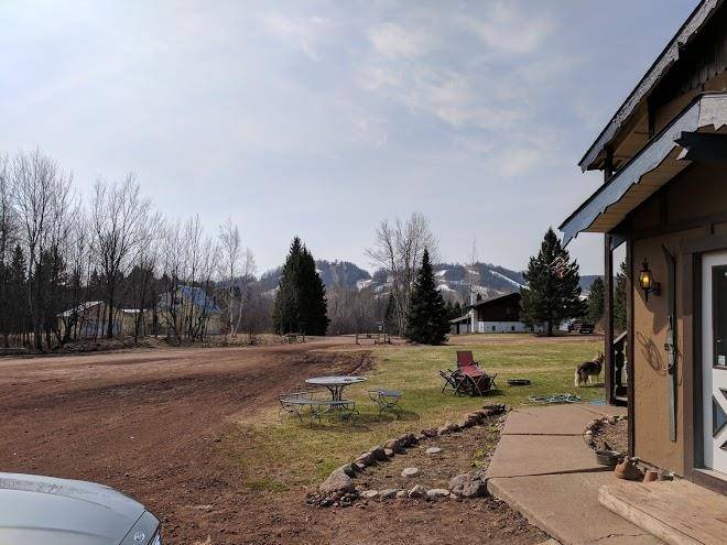 Powder hound lodge