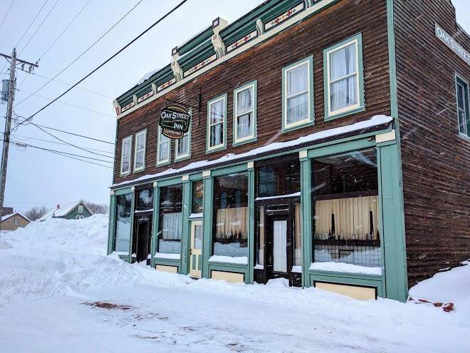 Oak street inn