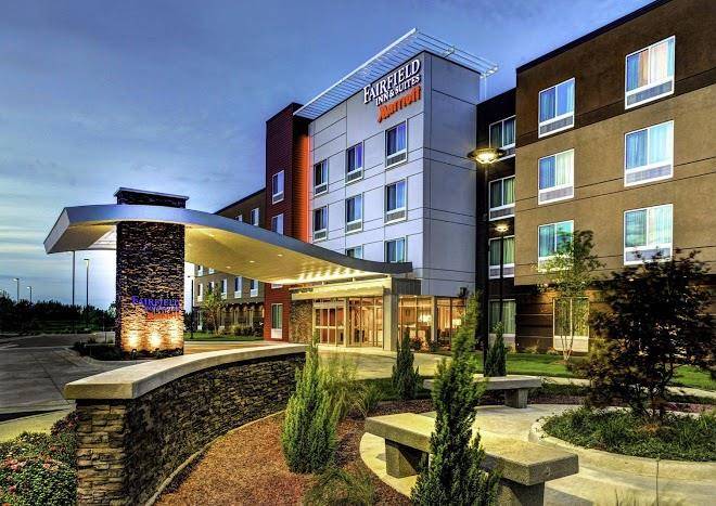 Fairfield inn & suites by marriott lansing at eastwood