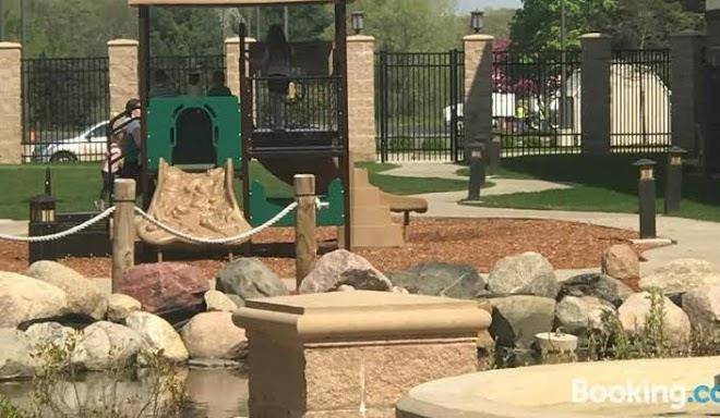 Soaring eagle waterpark and hotel