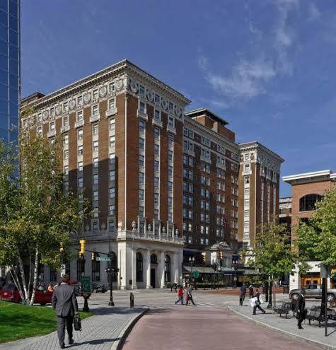 Amway grand plaza curio collection by hilton
