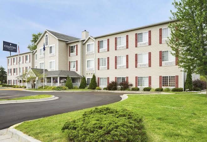 Country Inn & Suites By Radisson Grand Rapids East Mi Image