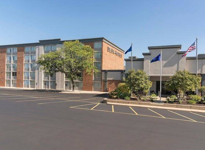 Delta Hotels By Marriott Grand Rapids Airport Image