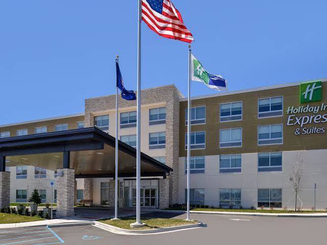 Holiday inn express & suites brighton south us 23