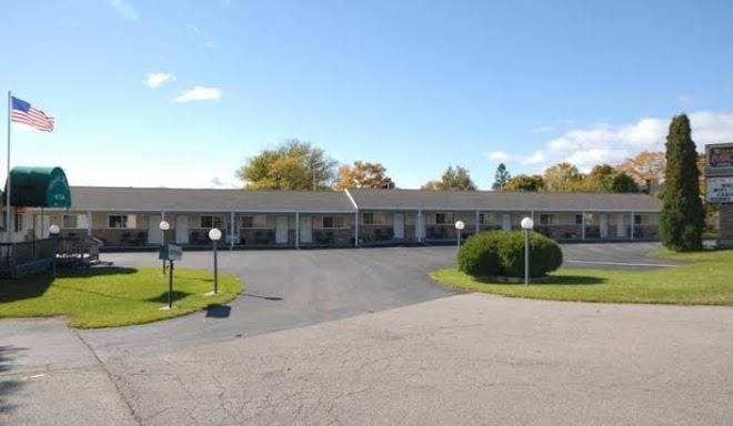 Wayside motel