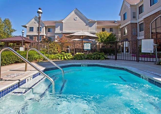 Staybridge suites detroit utica
