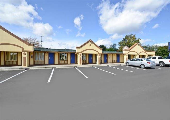 Americas Best Value Inn & Suites Warren Detroit Image