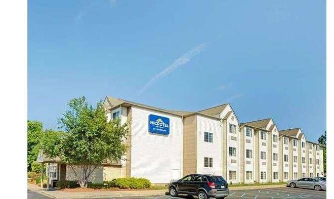 Microtel inn & suites by wyndham roseville detroit area