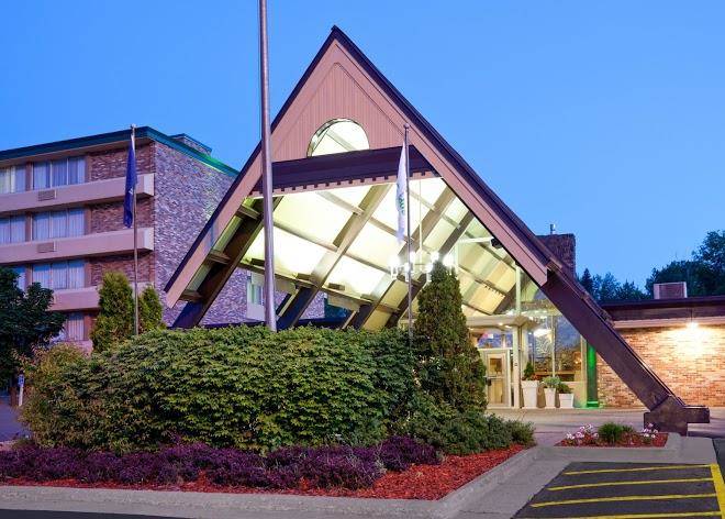 Holiday inn marquette