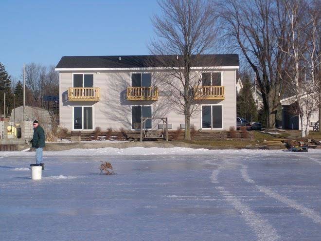 Lakeview Motel & Gift Shop Image