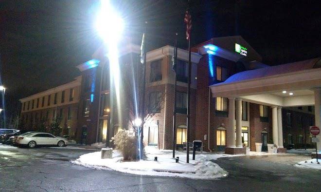 Holiday inn express & suites detroit novi