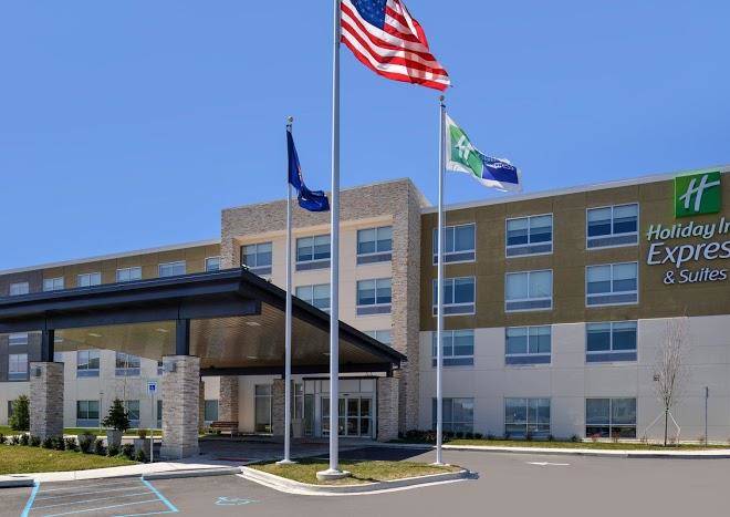 Holiday inn express & suites farmington hills detroit