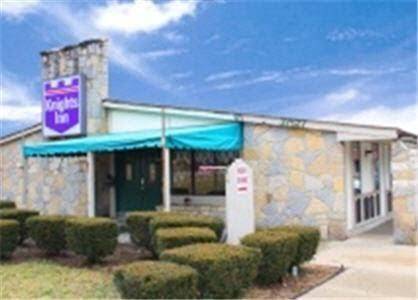 Knights inn farmington hill