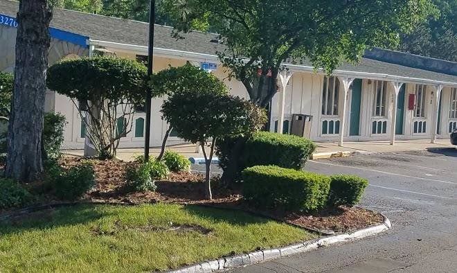 Rodeway Inn Madison Heights Image