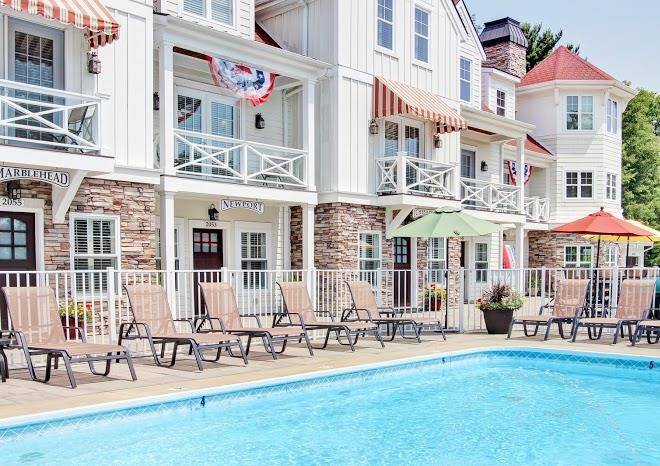 The beach house at lake street