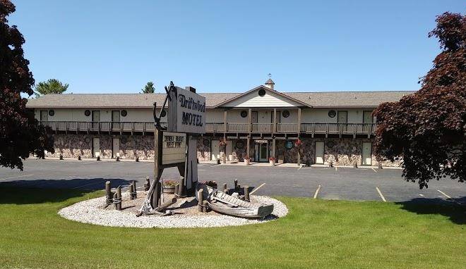 Driftwood motel