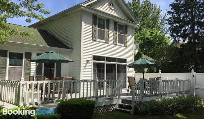 Inn at paw paw