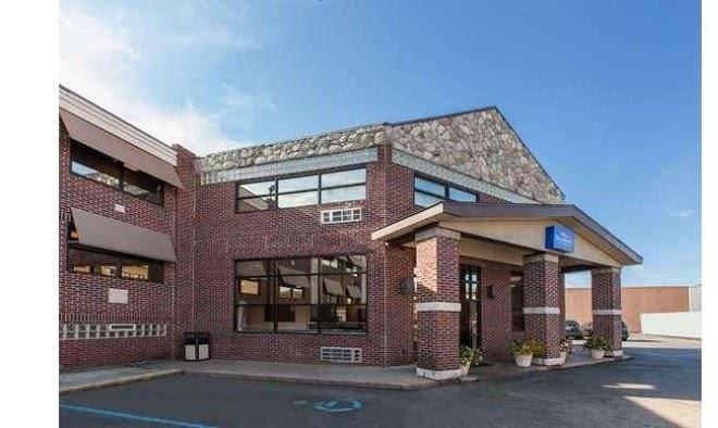 Baymont by wyndham downtown detroit