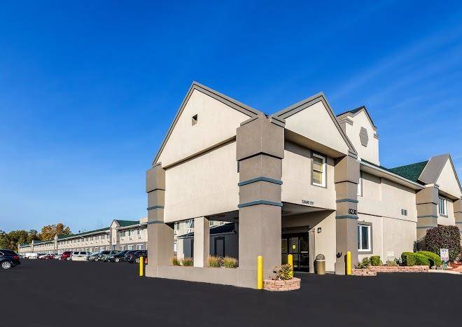 Magnuson hotel detroit airport