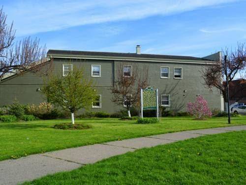 Veterans park hotel