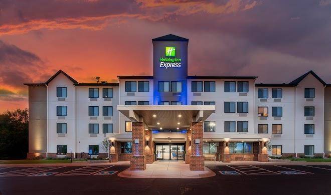 Holiday inn express & suites coon rapids blaine area
