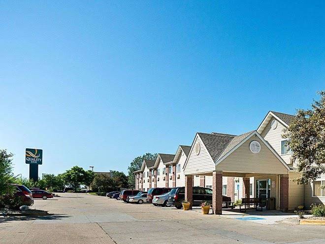 Quality inn near northtown mall & national sports center
