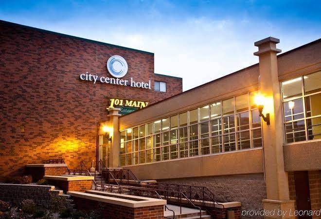 Mankato city center hotel