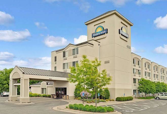Days inn by wyndham eagan minnesota near mall of america