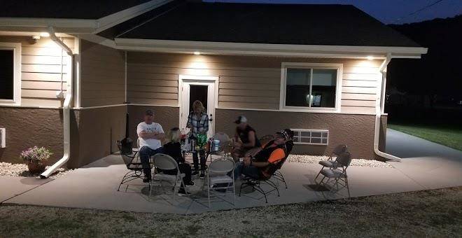 Lokens rushford inn