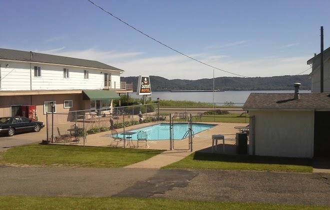 Sunset motel & resort