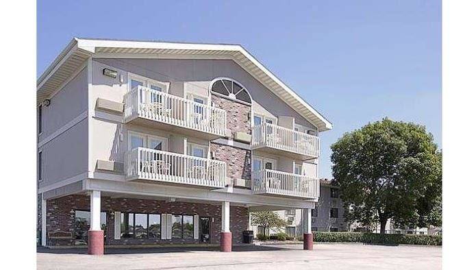 Baymont By Wyndham Rochester Mayo Clinic Area Image