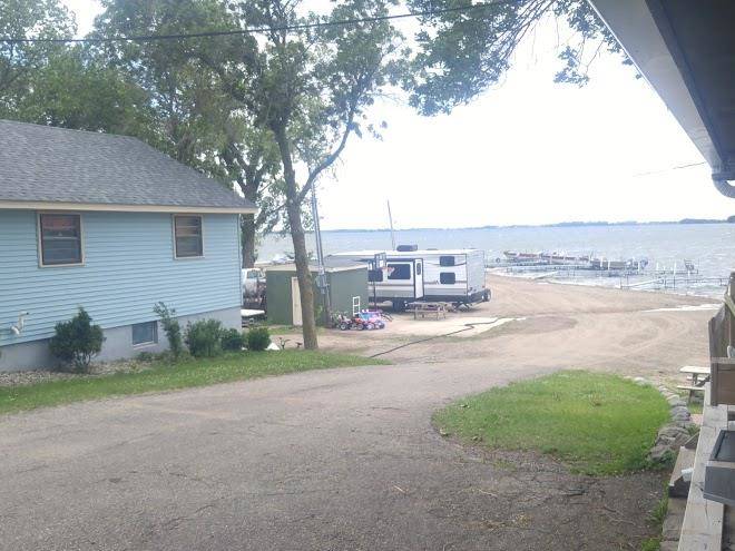 Lake reno resort