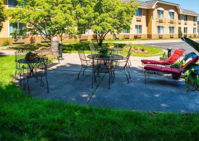 Comfort inn west