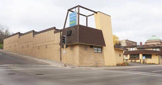 Downtown duluth motel