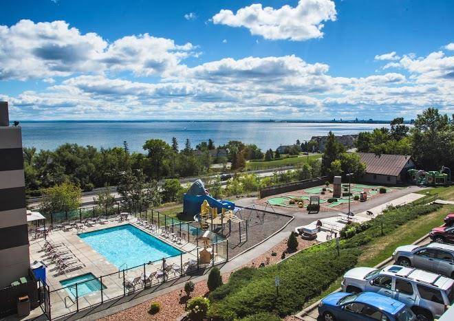 Edgewater hotel and waterpark