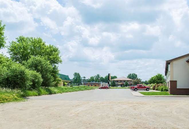 Sky palace inn & suites stillwater