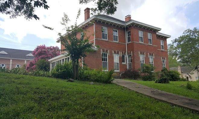 Maple terrace inn