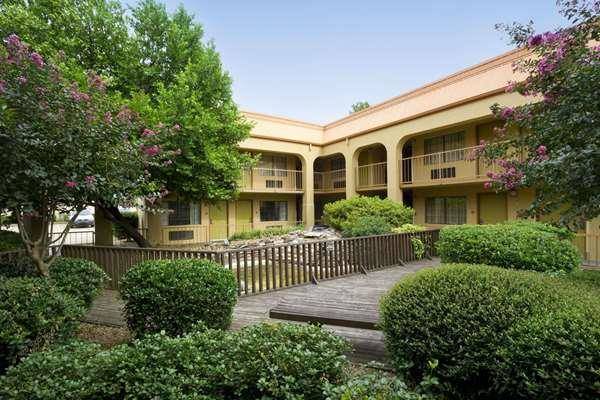 Days inn by wyndham southaven ms